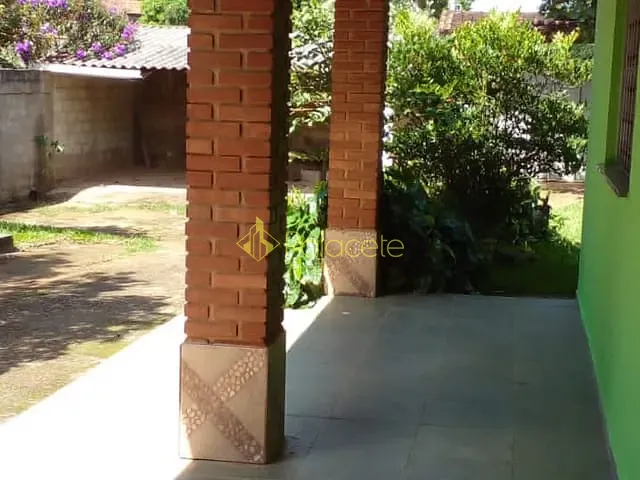 Chácara com 2000m² 4 quartos e 4 banheiros, à venda, no bairro Goiabal em Pindamonhangaba