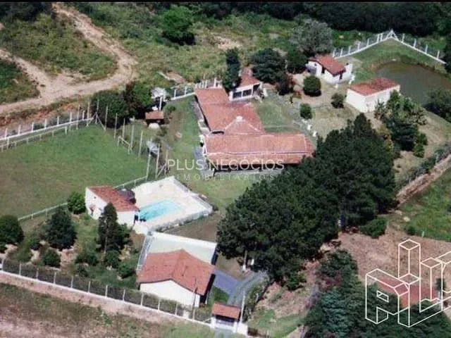 Chácara com 7000m² 5 quartos e 6 banheiros, à venda, no bairro Capoavinha em Votorantim