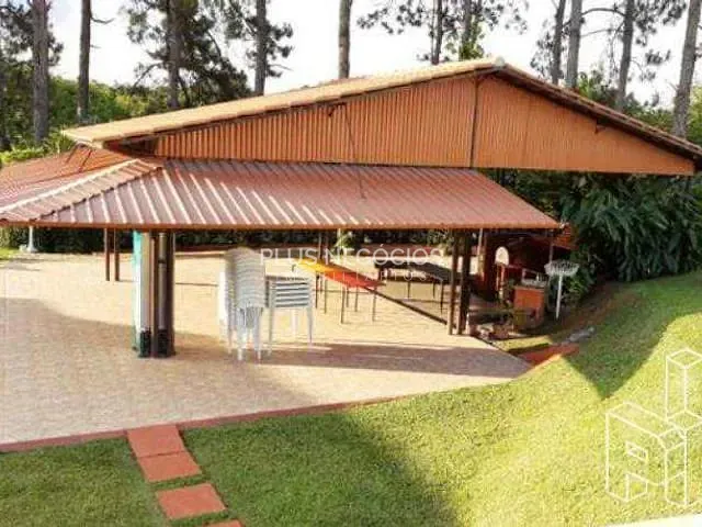 Chácara com 7000m² 5 quartos e 6 banheiros, à venda, no bairro Capoavinha em Votorantim