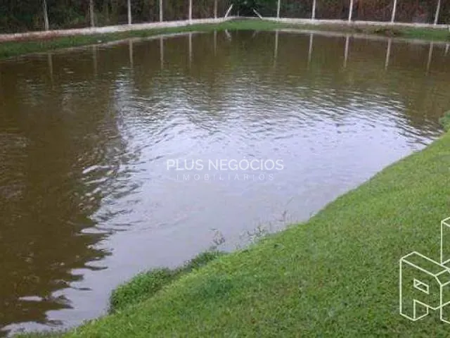 Chácara com 7000m² 5 quartos e 6 banheiros, à venda, no bairro Capoavinha em Votorantim