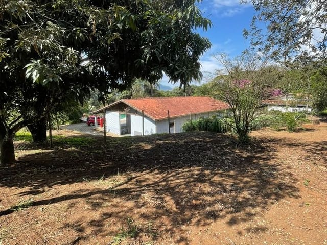 Chácara com 6000m² 3 quartos e 2 banheiros, à venda, no bairro Rodeio em Extrema