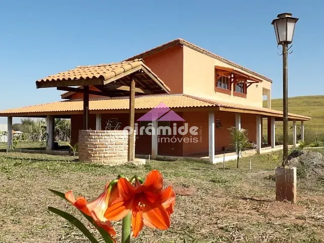Chácara com 5000m², à venda, no bairro Marambaia em Caçapava