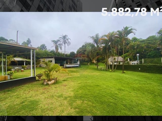 Chácara com 5883m² 3 quartos e 3 banheiros, à venda, no bairro Chácara do Solar II (Fazendinha) em Santana de Parnaíba
