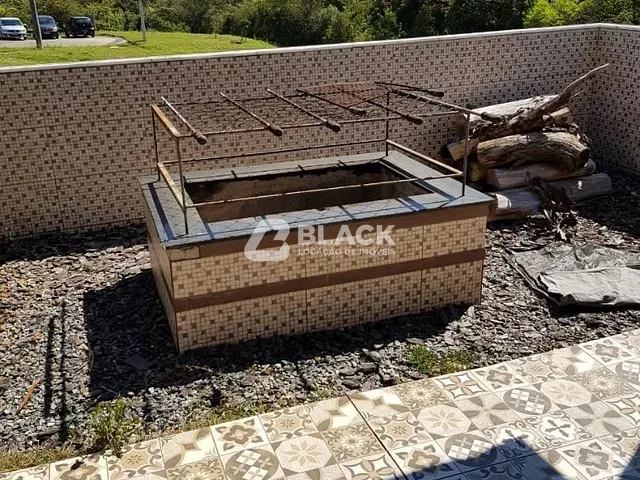 Chácara com 2500m² 4 quartos e 5 banheiros, para alugar, no bairro Campo do Meio em Araçoiaba da Serra