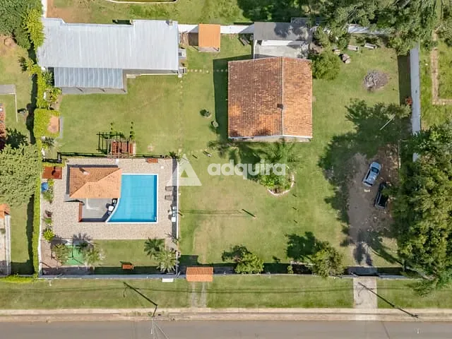 Chácara com 2100m² 2 quartos e 2 banheiros, à venda, no bairro Uvaranas em Ponta Grossa