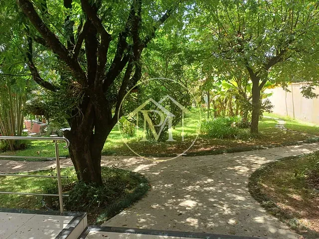 Chácara com 3000m² 2 quartos e 3 banheiros, à venda, no bairro Centro em Salto de Pirapora