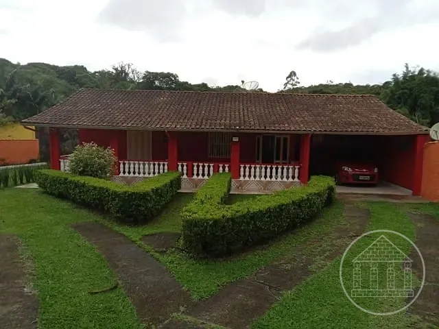 Chácara com 2145m² 3 quartos e 3 banheiros, à venda, no bairro Engenheiro Marsilac em São Paulo