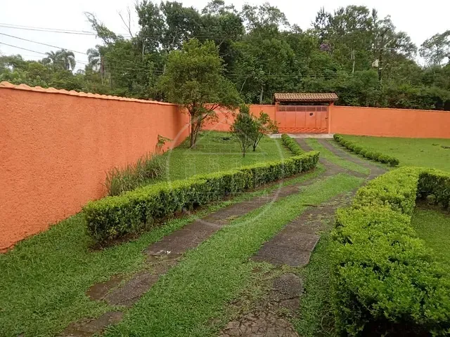 Chácara com 2145m² 3 quartos e 3 banheiros, à venda, no bairro Engenheiro Marsilac em São Paulo