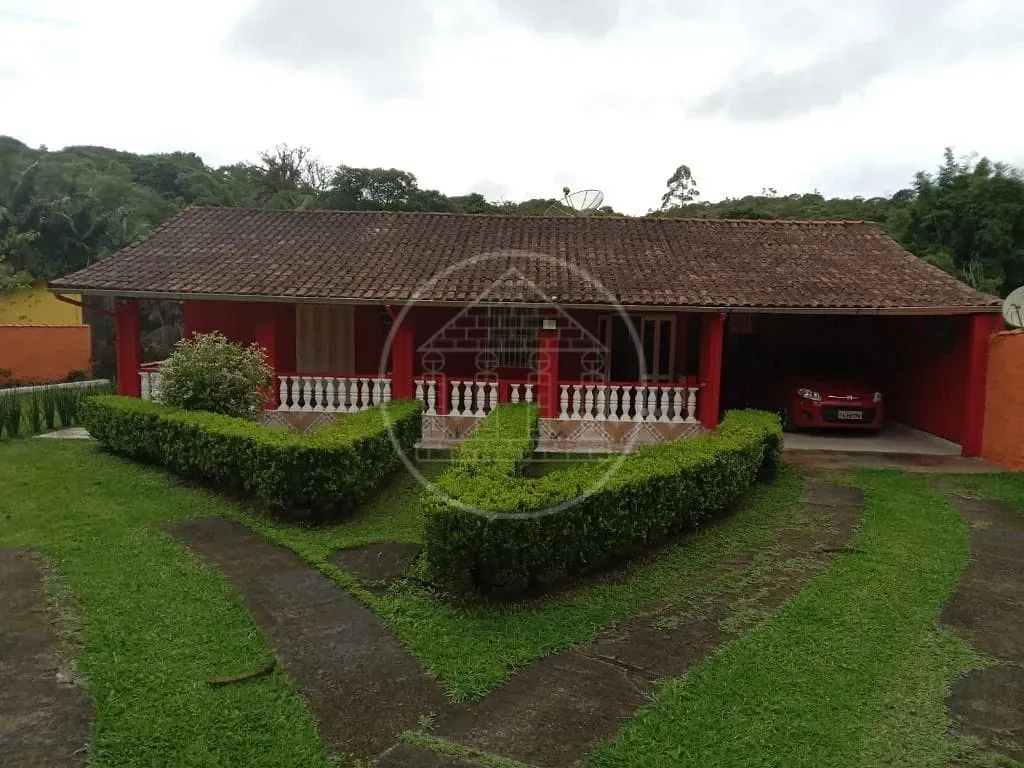 Sítio, 3 quartos, 2145 m² - Foto 1