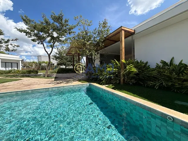 Chácara com 2074m² 4 quartos e 6 banheiros, à venda, no bairro Terra do Boi em Hidrolândia