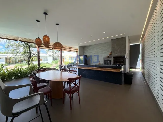 Chácara com 2074m² 4 quartos e 6 banheiros, à venda, no bairro Terra do Boi em Hidrolândia