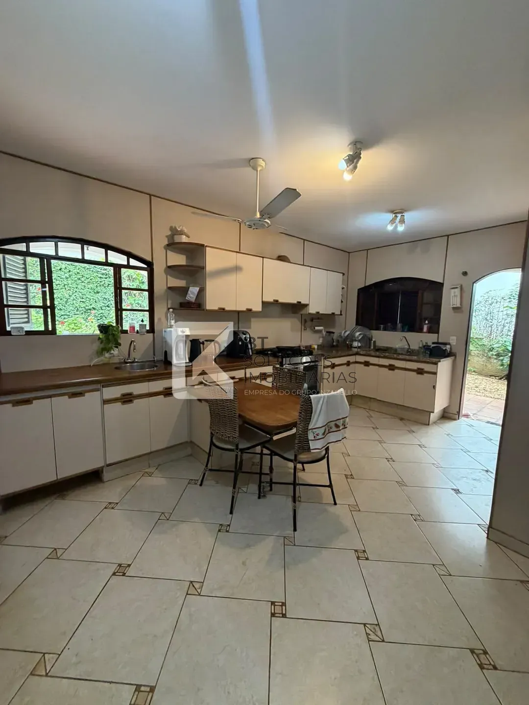 Chácara, 4 quartos, 3300 m² - Foto 57
