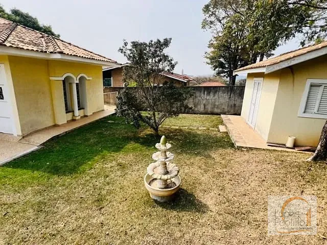 Chácara com 1836m² 3 quartos e 4 banheiros, à venda, no bairro Jardim Estância Brasil em Atibaia