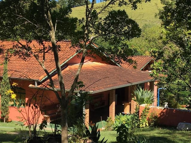 Chácara com 10000m² 3 quartos e 2 banheiros, à venda, no bairro Toledo em Extrema