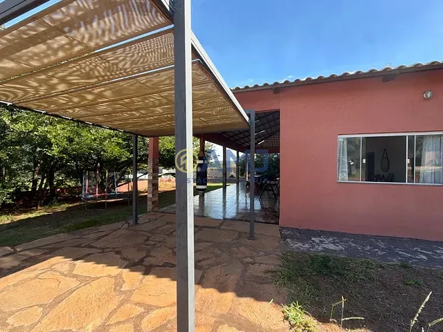 Chácara com 1200m² 3 quartos e 2 banheiros, à venda ou para alugar, no bairro Countryville em Hidrolândia