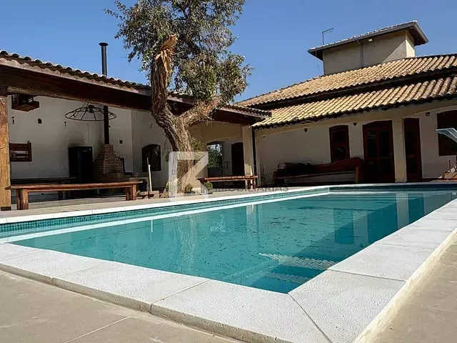 Chácara com 1050m² 4 quartos e 3 banheiros, à venda, no bairro Colinas de Indaiatuba em Indaiatuba