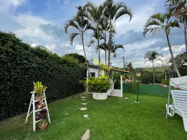 Chácara com 1000m² 5 quartos e 6 banheiros, à venda, no bairro Jardim Leonor em Itatiba