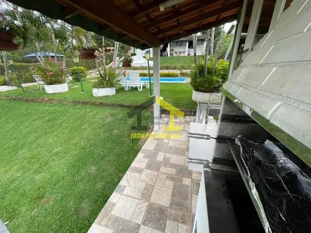 Chácara com 1000m² 5 quartos e 6 banheiros, à venda, no bairro Jardim Leonor em Itatiba