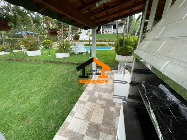 Chácara com 1000m² 5 quartos e 6 banheiros, à venda, no bairro Jardim Leonor em Itatiba