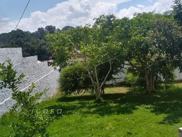 Chácara com 1200m² 2 quartos e 4 banheiros, à venda, no bairro Portal Mantiqueira em Caçapava