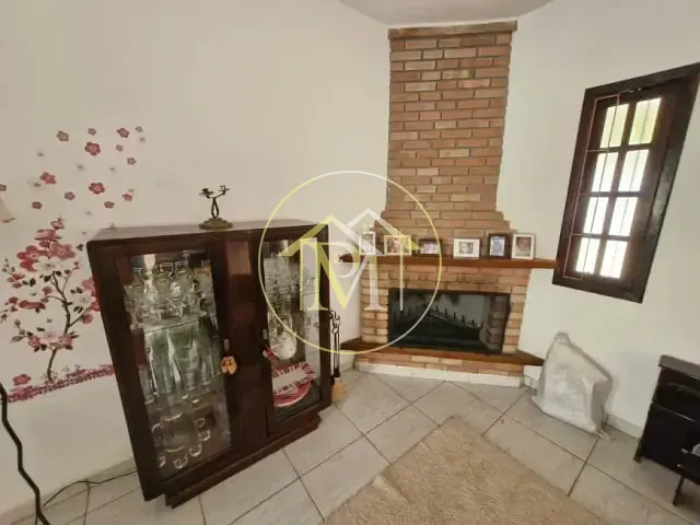 Chácara com 1100m² 5 quartos e 2 banheiros, à venda, no bairro Varejão em Itu