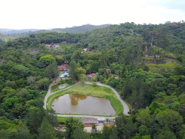 Chácara com 30000m² 6 quartos e 6 banheiros, à venda ou para alugar, no bairro Parque Mira Flores em Itapevi