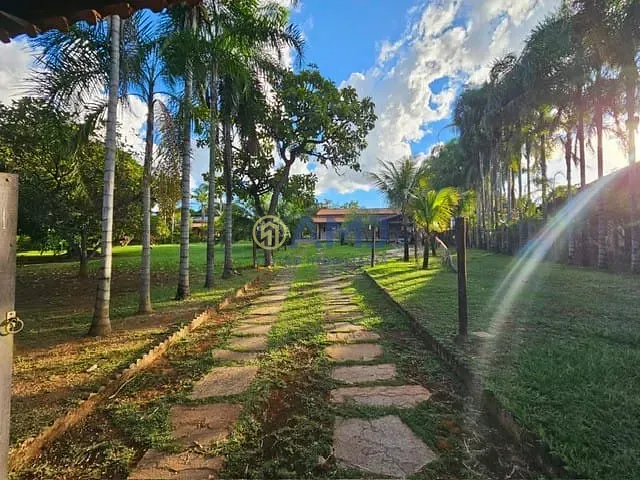 Chácara com 2160m² 3 quartos e 3 banheiros, à venda, no bairro Terra do Boi 2 em Hidrolândia