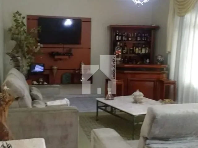 Chácara com 1840m² 3 quartos e 3 banheiros, à venda, no bairro Santa Gertrudes em Jundiaí