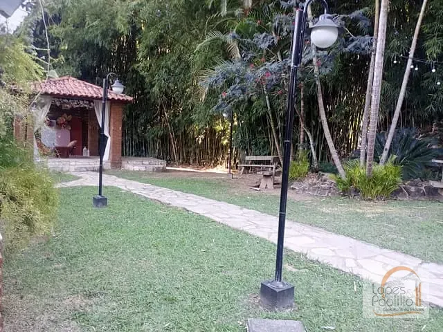 Chácara com 25m² 6 quartos e 8 banheiros, para alugar, no bairro Ponte Alta em Atibaia