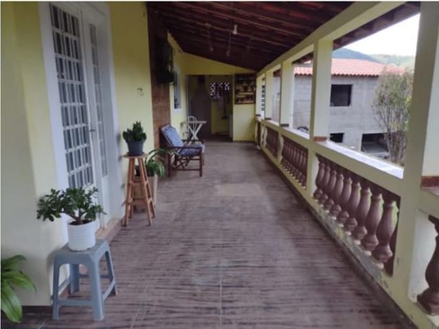 Foto do Chácara - Chácara com 2 dormitórios à venda, 1000 m² por R$ 410.000,00 - Varjão - Paraibuna/SP | INDEPENDENCE NEGOCIOS IMOBILIARIOS LTDA