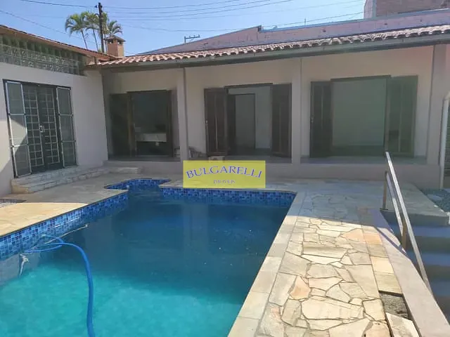Chácara com 1065m² 4 quartos e 2 banheiros, à venda, no bairro Chácara Companheiros em Jundiaí