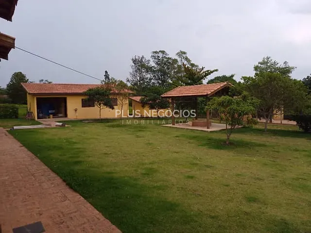 Chácara com 10000m² 4 quartos e 4 banheiros, à venda, no bairro Condomínio Chácaras da Planície em Araçoiaba da Serra