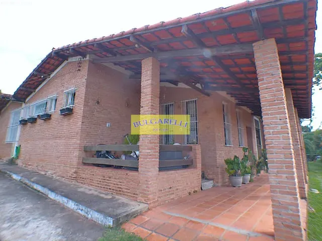 Chácara com 7500m² 4 quartos e 6 banheiros, à venda, no bairro Jardim Rosaura em Jundiaí