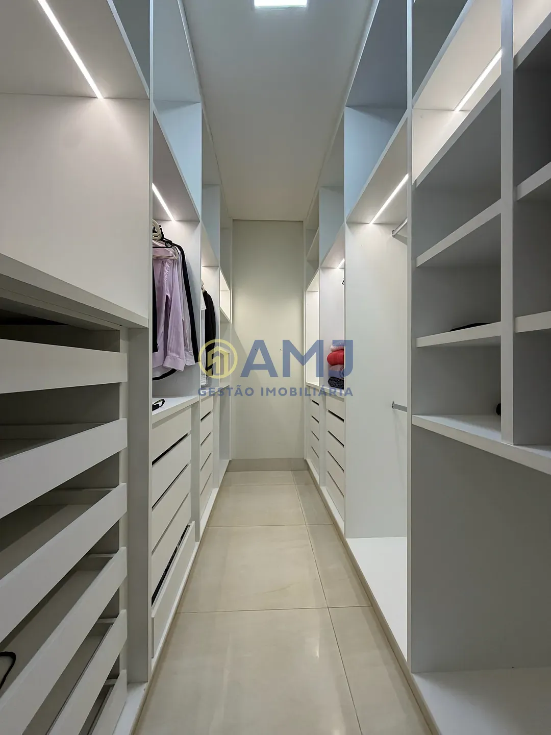 Sítio, 4 quartos, 2637 m² - Foto 14