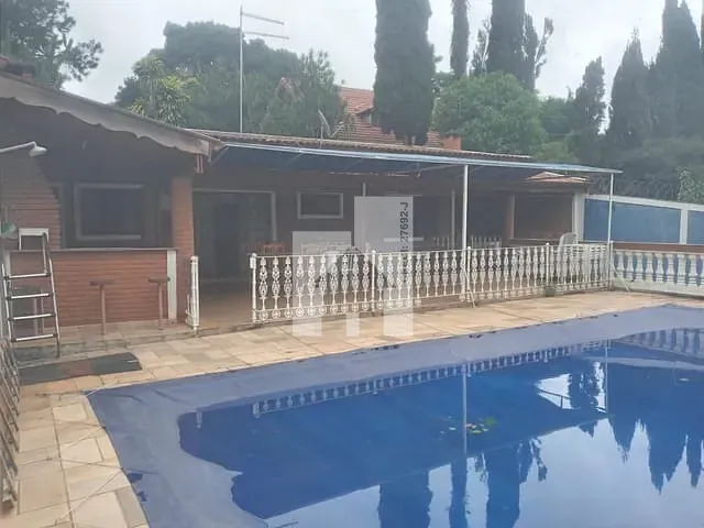 Chácara com 500m² 1 quarto e 1 banheiro, à venda, no bairro Ivoturucaia em Jundiaí