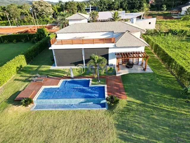 Chácara com 1890m² 4 quartos e 5 banheiros, à venda, no bairro Terra do Boi 1 em Hidrolândia
