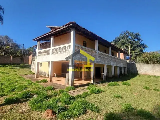 Chácara com 1000m² 2 quartos e 2 banheiros, à venda, no bairro Portal São Marcelo em Bragança Paulista