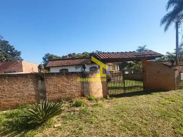 Chácara com 1000m² 2 quartos e 2 banheiros, à venda, no bairro Portal São Marcelo em Bragança Paulista