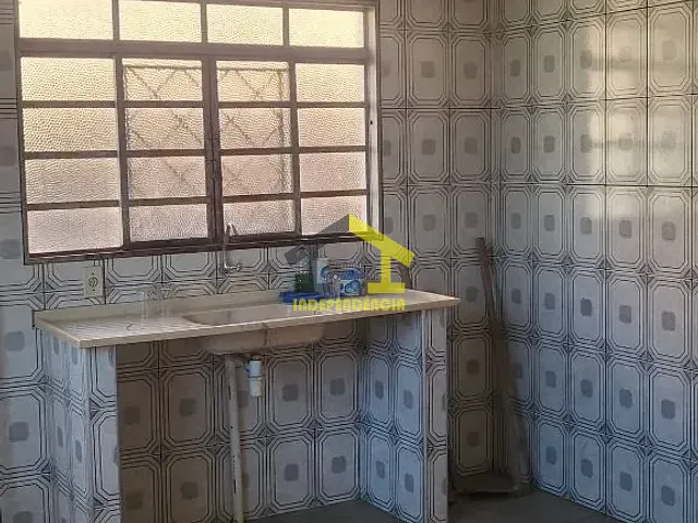 Chácara com 1000m² 2 quartos e 2 banheiros, à venda, no bairro Portal São Marcelo em Bragança Paulista