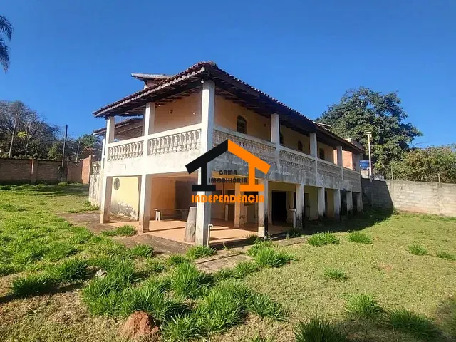 Chácara com 1000m² 2 quartos e 2 banheiros, à venda, no bairro Portal São Marcelo em Bragança Paulista