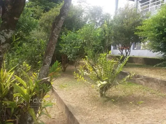 Chácara com 1250m² 4 quartos e 3 banheiros, à venda, no bairro Guamirim em Caçapava