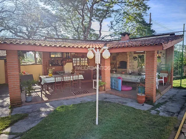 Chácara com 2189m² 5 quartos e 6 banheiros, à venda, no bairro Nova Aracoiaba em Araçoiaba da Serra