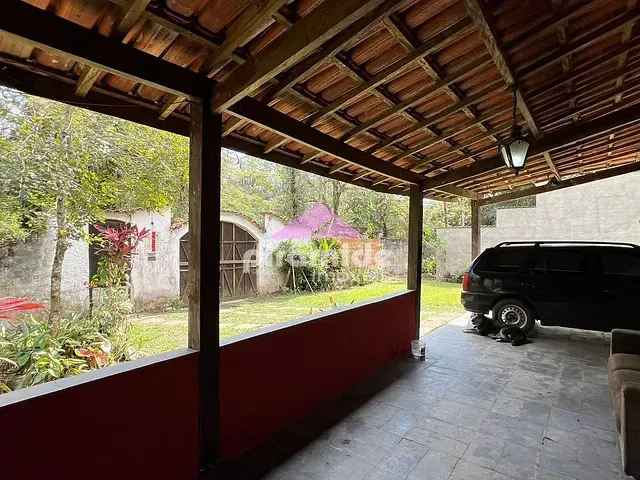 Chácara com 2800m² 2 quartos e 2 banheiros, à venda, no bairro Enseada em São Sebastião