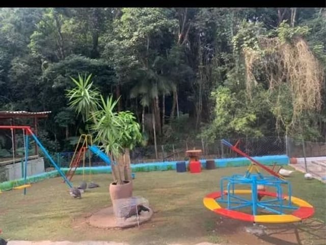 Chácara com 2000m² 3 quartos e 4 banheiros, à venda, no bairro Centro (Vargem Grande Paulista) em Vargem Grande Paulista