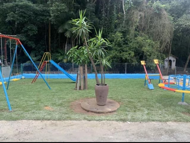 Chácara com 2000m² 3 quartos e 4 banheiros, à venda, no bairro Centro (Vargem Grande Paulista) em Vargem Grande Paulista