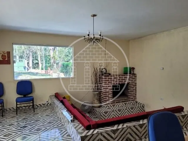 Chácara com 1200m², à venda, no bairro Bonanza em Embu-Guaçu