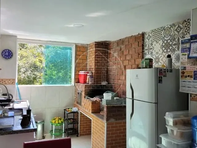 Chácara com 1200m², à venda, no bairro Bonanza em Embu-Guaçu