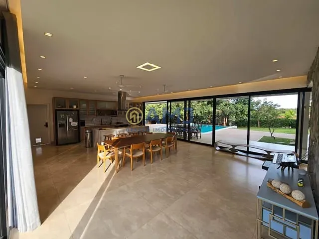 Chácara com 2000m² 5 quartos e 6 banheiros, à venda, no bairro condominio terra do  boi 2 em Hidrolândia