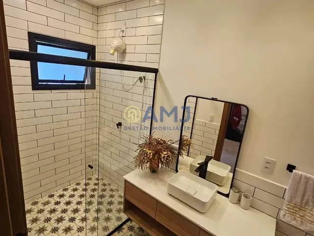 Chácara com 2000m² 5 quartos e 6 banheiros, à venda, no bairro condominio terra do  boi 2 em Hidrolândia