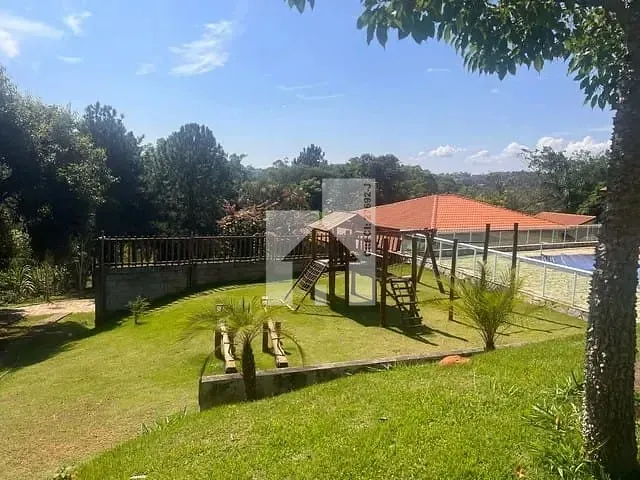 Chácara com 5000m² 2 quartos e 1 banheiro, à venda, no bairro Moinho em Campo Limpo Paulista